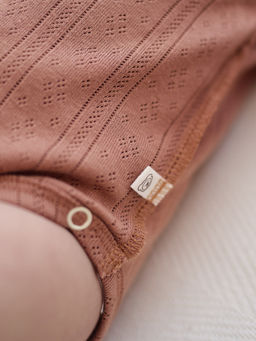 Боди-кимоно с коротким рукавом "Корица" из ажурного хлопка 0+