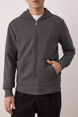 Siyah Regular/Normal Kesim Fermuarl? Kapusonlu Dokulu Sweatshirt TMNAW26SW00067 - Trendyolmilla фото 23