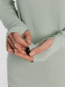 Джемпер женский в зеленом цвете