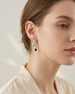 Стильные серьги