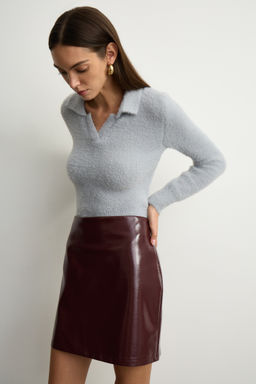 Юбка мини из лакированной жатой кожи