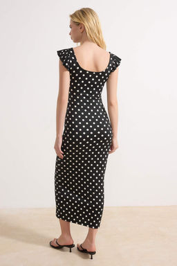 Siyah Puantiyeli Bodycon Havuz Yaka Kolsuz F?rf?rl? Midi Esnek Orme Elbise TWOSS26EL00105