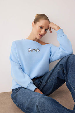 Ac?k Mavi Nak?sl? Ac?k Oversize Omuzlu Kal?n Ici Polarl? Orme Sweatshirt TWOAW26SW00211 - Trendyolmilla фото 2