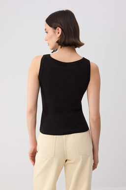 Wardrobe Essentials-Siyah Fitted/Vucuda Oturan Kolsuz Pamuk Ribana Orme Atlet TWOSS26AL00043 - Trendyolmilla фото 4