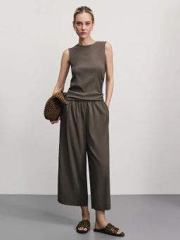 Прямые брюки с эластичным поясом / Zarina