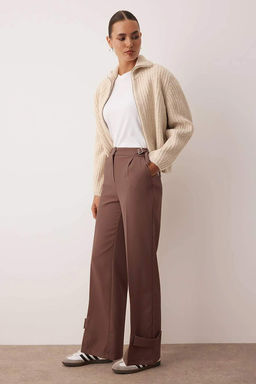 Vizon Toka ve Paca Detayl? Wide Leg/Genis Paca Kumas Pantolon TWOAW26PL00051