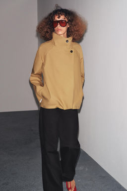ZW COLLECTION MINIMAL SHORT TRENCH COAT