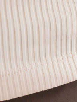 D49.106 Джемпер женский овсяный