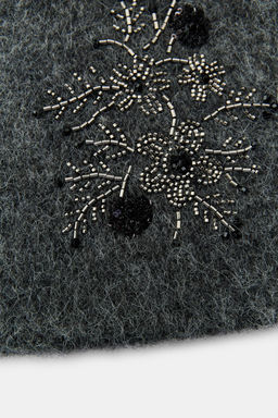 KNITTED SCARF WITH FLORAL EMBROIDERY AND BEADS - Zara фото 3