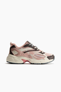 Zapatillas deportivas con suela gruesa