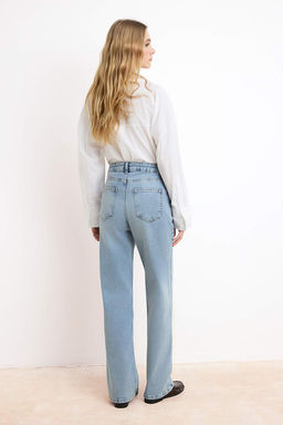Mavi Yuksek Bel Straight Az Esnek Duz Kesim Jeans TWOSS26JE00100 - Trendyolmilla фото 6
