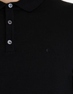 Черный базовый трикотажный свитер приталенного кроя с воротником-поло - Cacharel фото 12