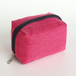 Косметичка женская на молнии, объёмная, маленькая, мягкая, малиновая