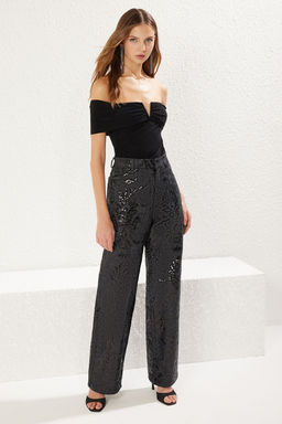 Siyah Carmen Yaka V Aksesuar Detayl? Orme Bluz TPRSS25BZ00014 - Trendyolmilla фото 3