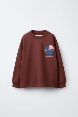 T-SHIRT WITH RAISED SLOGAN
