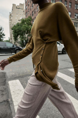 ASYMMETRIC KNIT SWEATER - Zara фото 3