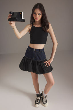 TRENDYOLMILLA Mavi Renk Bloklu Mini Denim Etek TWOSS25ET00128