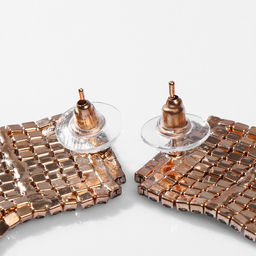 Серьги висячие со стразами Водопад градиент, мягкий квадрат, цвет бело-серый в золоте, 5,7см - Queen fair фото 2