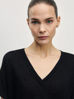 Футболка со спущенным плечом / Zarina  фото 6