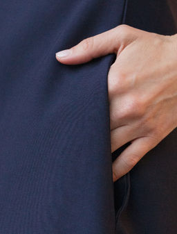 Платье Vilatte из лиоцелла с полиэстером темно-синий  фото 2