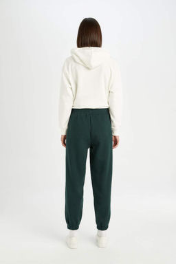 Базовые спортивные штаны для бега из плотной ткани стандартного размера с эластичным поясом и карманами - Defacto фото 5