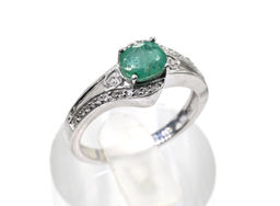Кольцо С925 с изумрудом и алмазами, размер 18, 2,8г Радуга камня