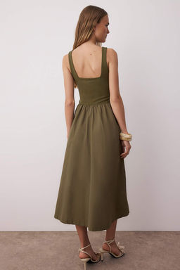 Trendyolmilla Siyah Ustu Esnek Viskon Alt K?sm? Genis Terrycotton Kontrast Dokuma Elbise TWOSS25EL00840  фото 11