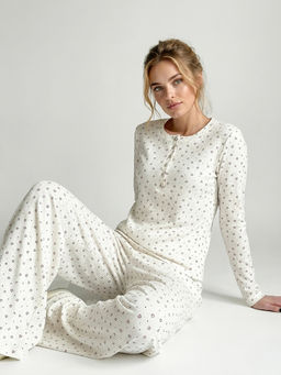 Пижама с принтом сердечки OD-1011-1 молочный