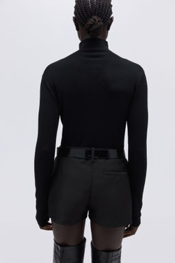 Top de punto fino con cuello perkins - H&m фото 9
