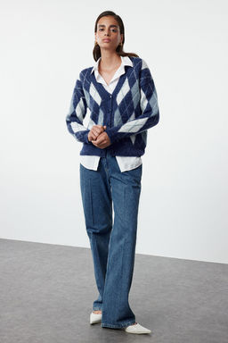 Koyu Mavi V Yaka Yumusak Dokulu Ekose Desenli Triko H?rka TWOAW25HI00276