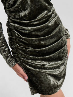 Платье женское велюровое зеленое