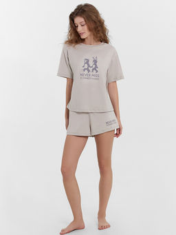 Комплект женский (футболка, шорты) серый с печатью - Mark formelle фото 2