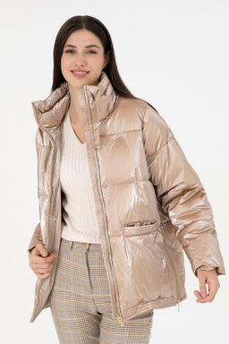 Женское пальто светло-коричневого цвета Неожиданная скидка в корзине