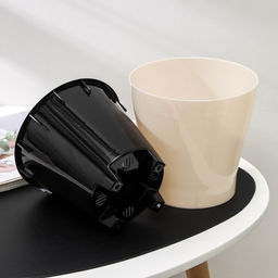 Цена за 2 шт. Кашпо для цветов со вставкой «Лея», 2.2 л, бежевое