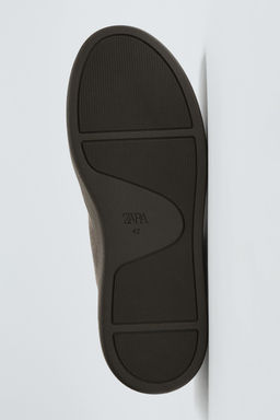 LEATHER MOC TOE SHOES