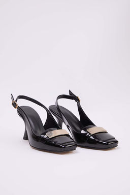 Siyah Rugan Toka Detayl? 8,5 cm Kad?n Klasik Topuklu Ayakkab? TAKSS26TO00038