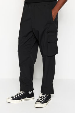 Trendyolmilla Man Siyah Jogger Teknik Parasut Kumas Buyuk Beden Pantolon TMNAW24AR00001