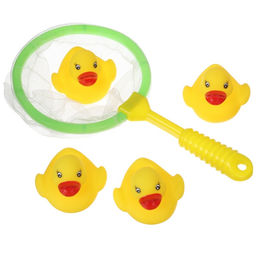 Резиновые игрушки для ванны Крошка Я «Поймай уточку», в наборе сачок, 4 уточки с пищалкой