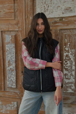 Жилет BARBARA В226 черный