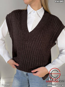 Женская жилетка вязаная