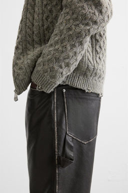 LEATHER-EFFECT BERMUDA SHORTS WITH BELT - Zara фото 5