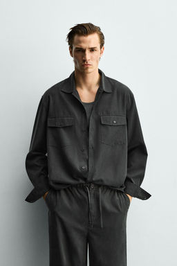 CAMISA FLUIDA RELAXED FIT BOLSILLOS / Gris oscuro - Zara фото 2