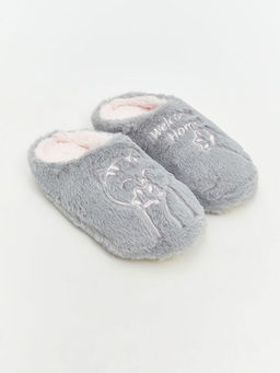 Kedi Nak??l? Kad?n Ev Terli?i