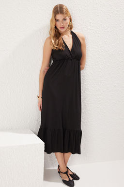 TRENDYOLMILLA Mavi Etnik Bask?l? V Yaka Etegi F?rfl?rl? Buzgulu Fitilli Esnek Maxi Orme Elbise TWOSS25EL00093