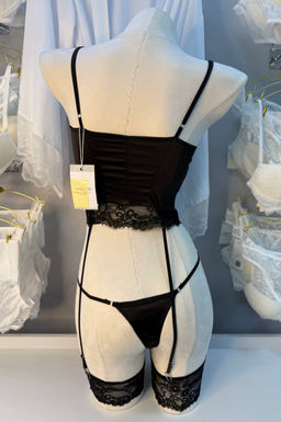 D0160 ЧЕРНЫЙ КОМПЛЕКТ БЕЛЬЯ