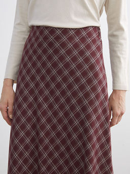 Beli Fermuarl? Baklava Desenli A Kesim Etek