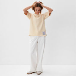 Футболка оверсайз с нашивкой женская MINAKU: One Most Brand, молочная, размер 50