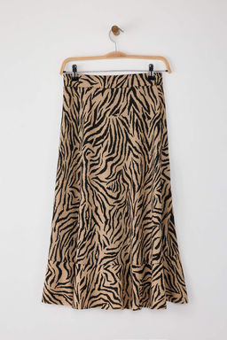 TRENDYOLMILLA K?rm?z? Bask?l? Buzgu Detayl? ve Volanl? Yuksek Bel Esnek Etek TWOSS21ET0029 фото 57