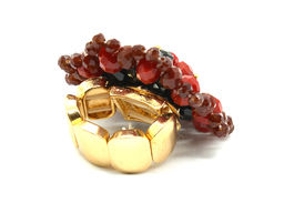 Кольцо из циркона цв.черный,красный Радуга камня