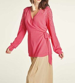 Блузка, коралловая